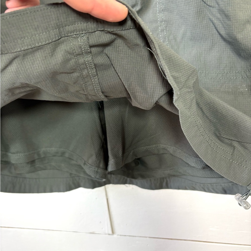 Tō Verde Olive Performance Skort XL - Picture 9 of 11